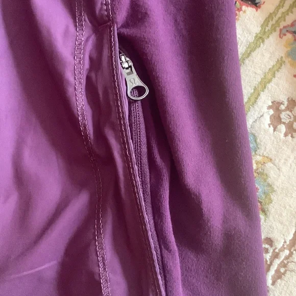 Lululemon jacket - Picture 3 of 17